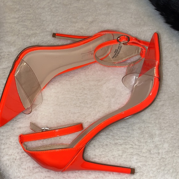 Shoes / high heals - Picture 3 of 3